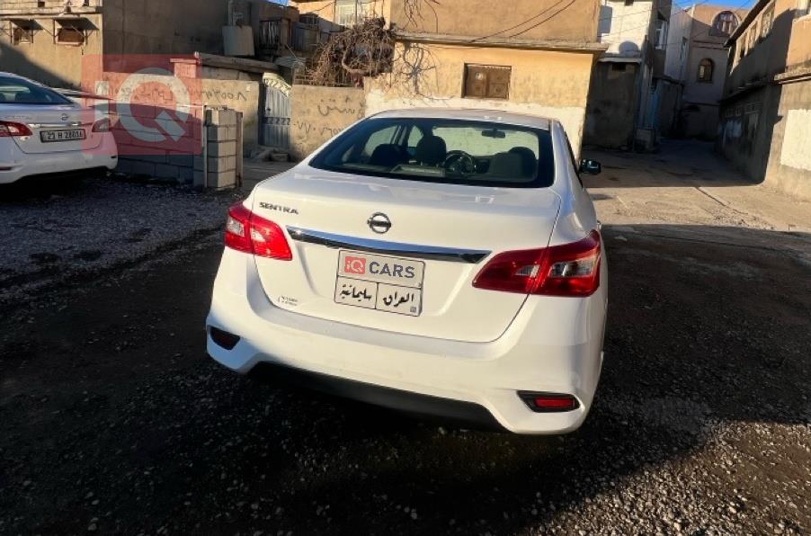 نيسان سنترا